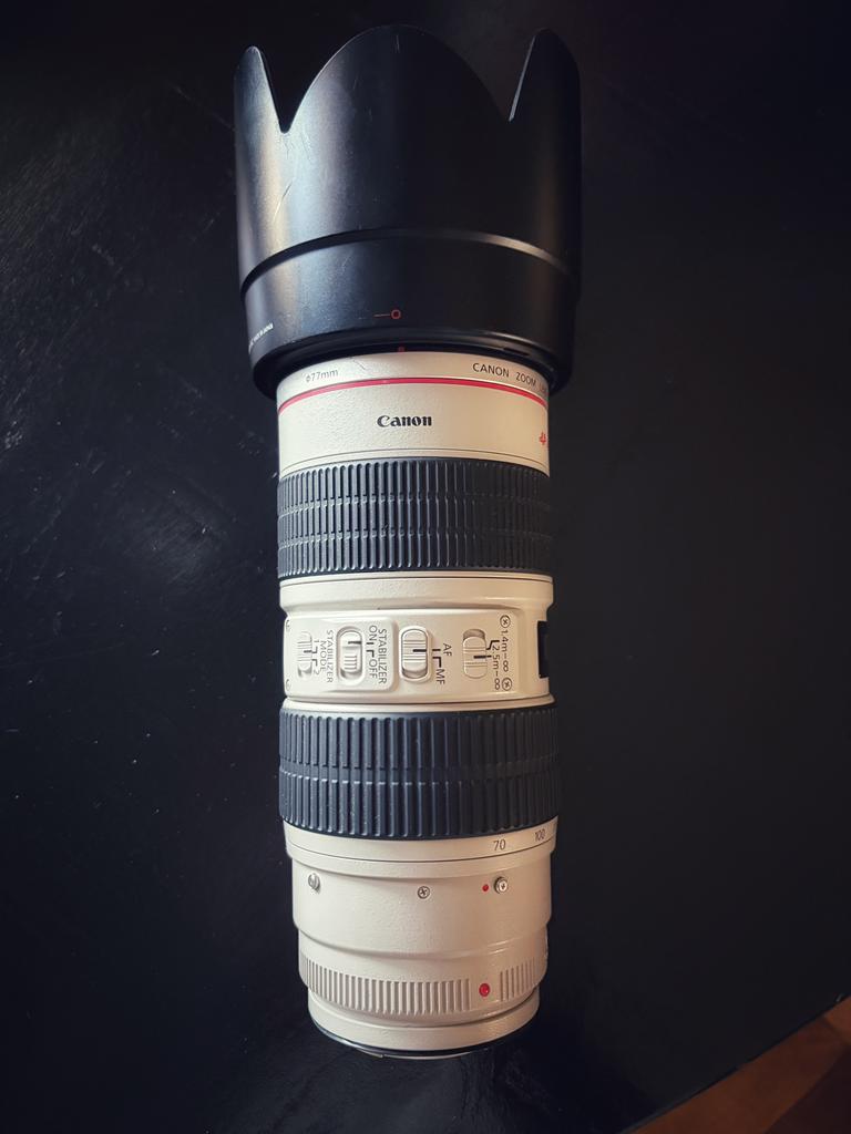 Canon EF 70-200mm f/2.8L IS USM Telelens, Ophalen of Verzenden, Zo goed als nieuw, Telelens, Zoom
