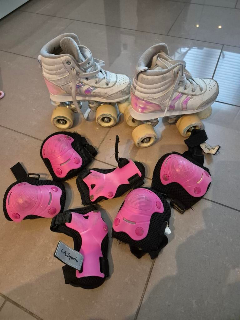 Rolschaatsen incl. Beschermers, Ophalen of Verzenden, Zo goed als nieuw