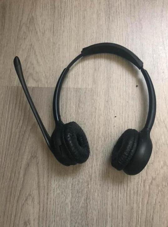 Plantronics draadloze headset met oplader weinig gebruikt, Computers en Software, Headsets, Gebruikt, Draadloos, Mute-functie