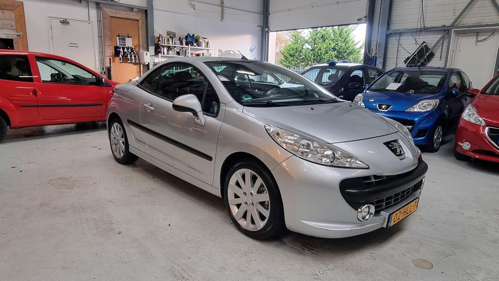 Peugeot 207 CC 1.6 VTi Féline LEER, Clima, 1e eigenaar, NAP, Auto's, Peugeot, Gebruikt, 4 cilinders, Cabriolet, 4 stoelen