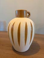 Decoratieve vaas met handvat - Karwei, Overige kleuren, Aardewerk of Porselein, Nieuw, Ophalen of Verzenden