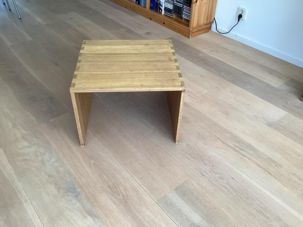 Set van 2 Bankirai Houten Bijzettafeltjes - 55x56x38cm, Minder dan 45 cm, Gebruikt, Vierkant, Hout