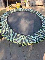 Trampoline met zebraprint, Ophalen