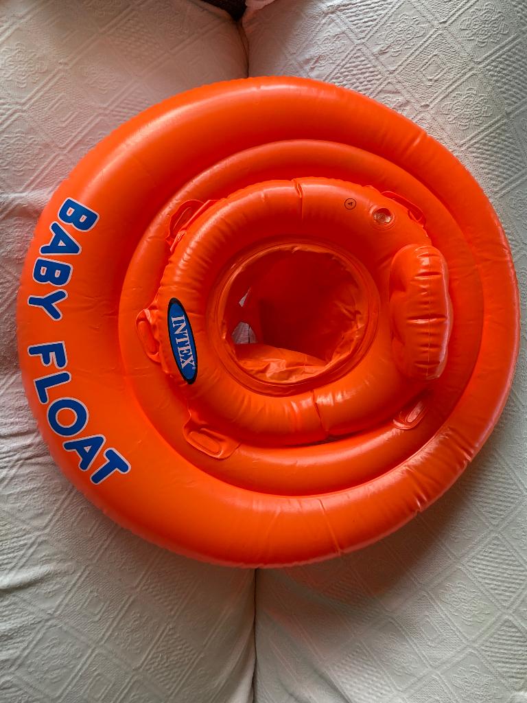 Intel Baby Float zwemband 11 - 15 kilo € 5,00, Jongetje of Meisje, One size, Ophalen of Verzenden, Zo goed als nieuw