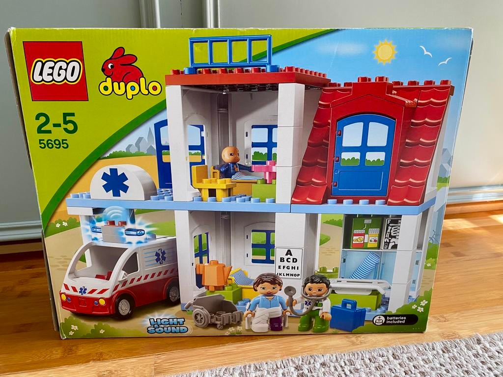 Ziekenhuis van LEGO Duplo 5695, Kinderen en Baby's, Speelgoed | Duplo en Lego, Ophalen of Verzenden, Gebruikt, Complete set, Duplo