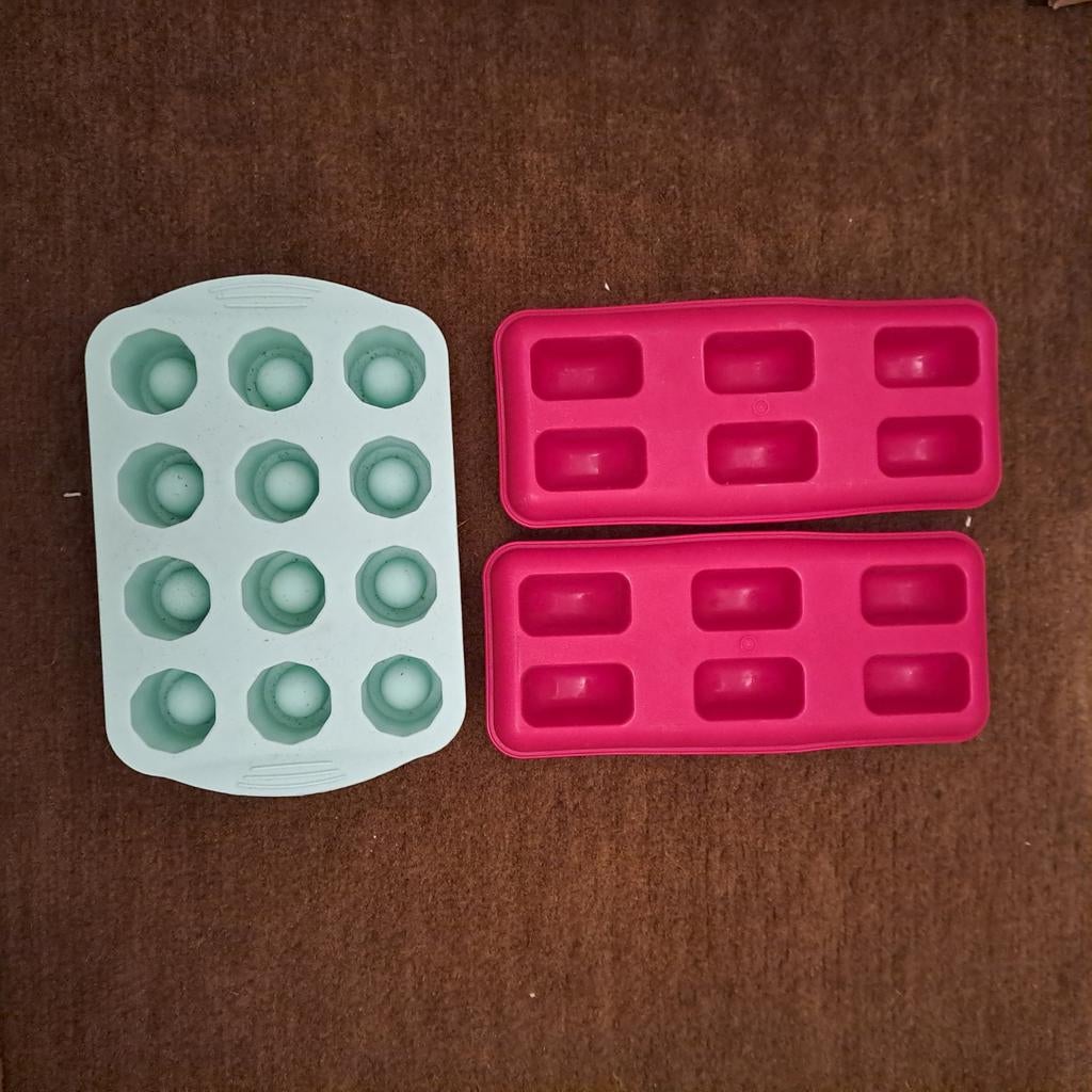 3 ijsklontjes bakjes, Overige materialen, Ophalen of Verzenden, Zo goed als nieuw, Kom(men)