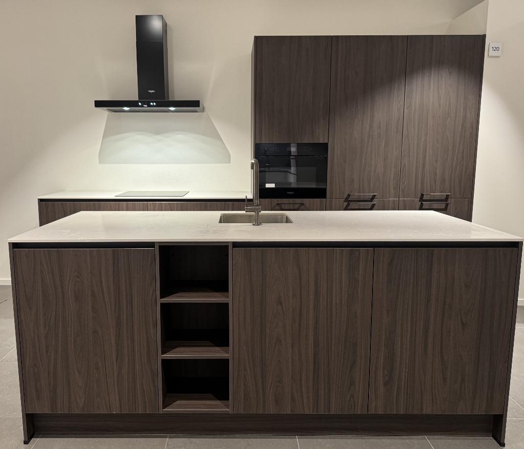Nieuwe showroomkeuken met eiland., Ophalen, 75 cm of meer, Nieuw, 150 tot 200 cm