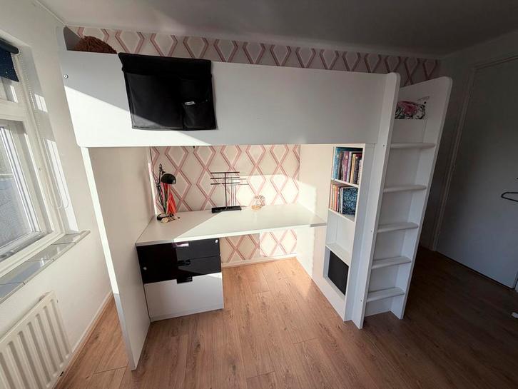 IKEA Hoogslaper - Bureau & Kast, Kinderen en Baby's, Kinderkamer | Stapelbedden en Hoogslapers, Gebruikt, Hoogslaper, Ophalen