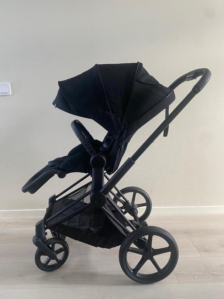 Cybex Priam 4, Kinderen en Baby's, Kinderwagens en Combinaties, Zo goed als nieuw, Kinderwagen, Overige merken, Met reiswieg, Verstelbare duwstang