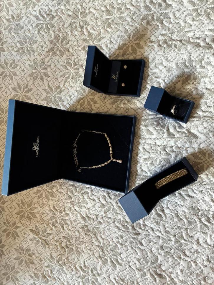 Sieradenset( 4-delig set of apart: 100,-50,-30,- 25,-), Sieraden, Tassen en Uiterlijk, Kettingen, Zo goed als nieuw, Overige materialen