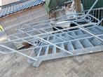 Gegalvaniseerde trappen, Doe-het-zelf en Verbouw, Ladders en Trappen, Ophalen, Zo goed als nieuw, Minder dan 2 meter