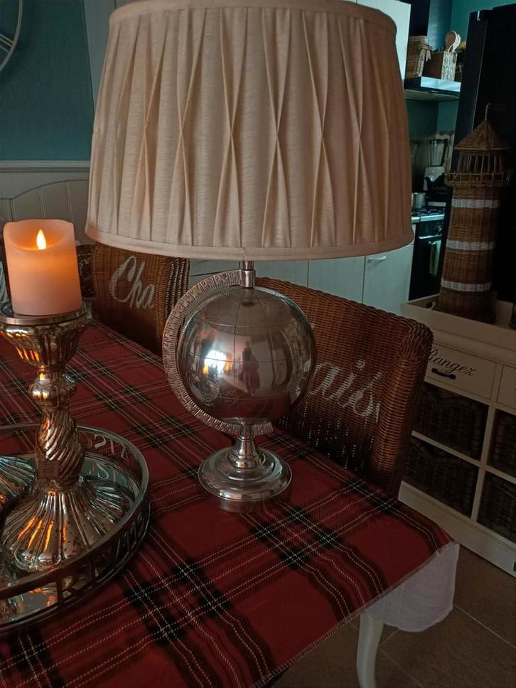 Riviera Maison Wereldbol Lamp Zilverkleurig, Huis en Inrichting, Lampen | Tafellampen, Zo goed als nieuw, Minder dan 50 cm, Metaal