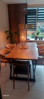 Boomstam eettafel, Overige houtsoorten, Gebruikt, Robuust/stoer, Vijf personen of meer