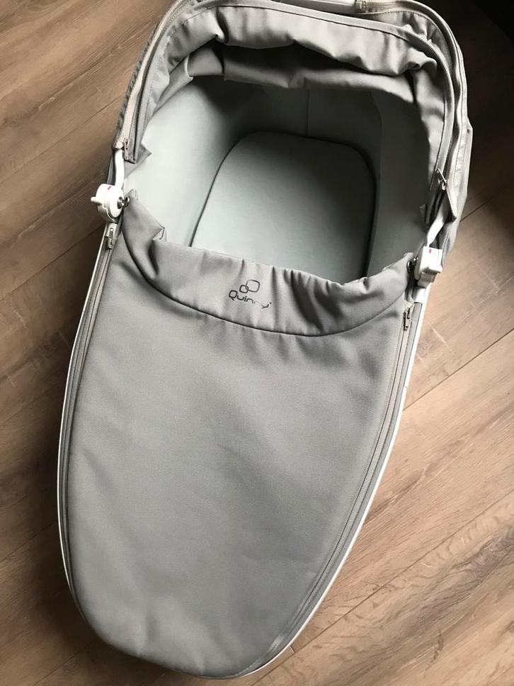 Quinny buzz en moodd reiswieg, Kinderen en Baby's, Kinderwagens en Combinaties, Zo goed als nieuw, Quinny, Ophalen of Verzenden