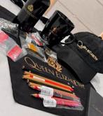 Queen elizabeth II 2 - Pakket, tas pet mok bidon pins boek, Verzamelen, Koninklijk Huis en Royalty, Overige typen, Nieuw, Ophalen of Verzenden