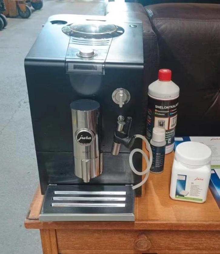 Jura koffiemachine ENA5 -espresso apparaat, Witgoed en Apparatuur, Koffiezetapparaten, Gebruikt, Koffiebonen, Koffiemachine, 1 kopje