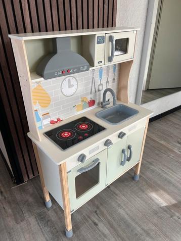 Houten Speelkeuken - Perfect voor Kleine Chefs! beschikbaar voor biedingen