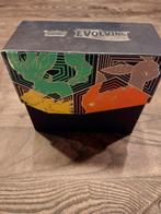 Elite Trainer Box Evolving Skies, Hobby en Vrije tijd, Verzamelkaartspellen | Pokémon, Ophalen of Verzenden, Zo goed als nieuw
