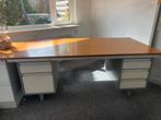 Bureau, Ophalen, Zo goed als nieuw