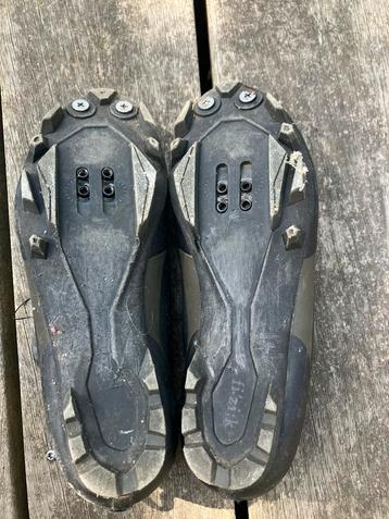 Mtb schoenen Fizik maat 39 beschikbaar voor biedingen