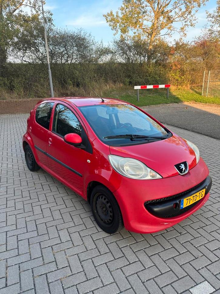 Peugeot 107 1.0 12V 5DR 2006 Rood, Auto's, Peugeot, Particulier, LPG, A, Hatchback, Handgeschakeld, Origineel Nederlands, Rood