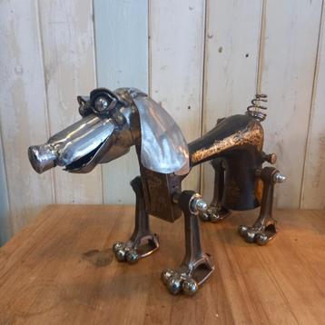 Hond gemaakt van oude naaimachine - metal art - upcycling beschikbaar voor biedingen