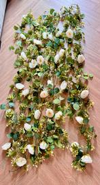 18 kunstbloemen decoratie slinger, Ophalen of Verzenden, Zo goed als nieuw