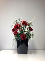 Rood (kerst) stuk met leuke sneeuwballen in stenen pot 70 H, Ophalen, Zo goed als nieuw