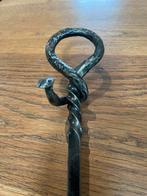 Handgesmede Kachelpook met Slang Design, Huis en Inrichting, Kachels, Ophalen of Verzenden