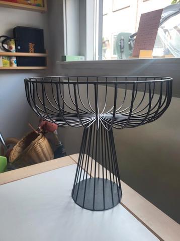 Zwarte Metalen Fruitmand - Moderne Stijl beschikbaar voor biedingen