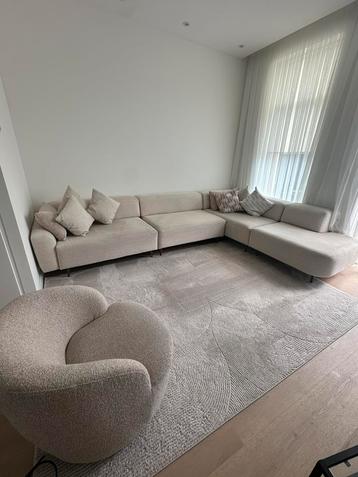 Nieuwe bank!!! beschikbaar voor biedingen