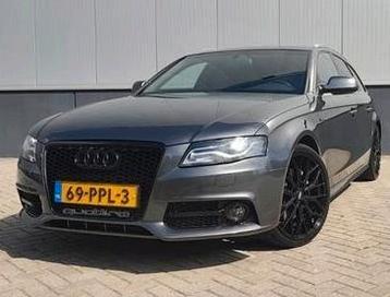 Audi 2.0 Quattro 2011 Grijs kleppen systeem zeer nette staat beschikbaar voor biedingen
