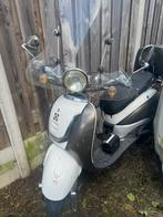 Grande retro scooter, Fietsen en Brommers, Gebruikt, Benzine, Ophalen, Overige merken