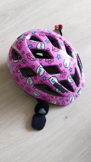 Fietshelm meisje paars beschikbaar voor biedingen