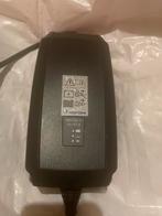 Victron Energy IMPULSE-II 24V 8A Acculader, Ophalen of Verzenden, Zo goed als nieuw