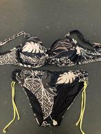 Livera Bikini Zwart Bladmotief, Kleding | Dames, Badmode en Zwemkleding, Ophalen of Verzenden, Zo goed als nieuw, Zwart, Bikini
