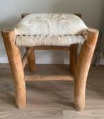 Stevige grote houten/huidenleren kruk, Ophalen, Zo goed als nieuw, Hout