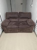 2 persoons uitklapbare bank, kleur bruin, Huis en Inrichting, Banken | Bankstellen, Ophalen, Gebruikt, 150 tot 200 cm, Tweepersoons