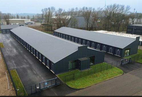 Binnenkort te huur in Harlingen; ruime opslagunit van 35m2!, Auto diversen, Autostallingen en Garages
