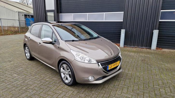 Peugeot 208 1.2 PureTech Style Pack Plus Navi/Pano, Auto's, Peugeot, Bedrijf, Te koop, ABS, Airbags, Airconditioning, Bluetooth