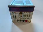 Tektronix SG5010 Programmable Signal Generator, Tektronix, Gebruikt, Ophalen of Verzenden, Tektronix