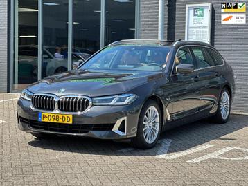 BMW 5-serie Touring 530e xDrive Business Edition Plus/PANO-D beschikbaar voor biedingen
