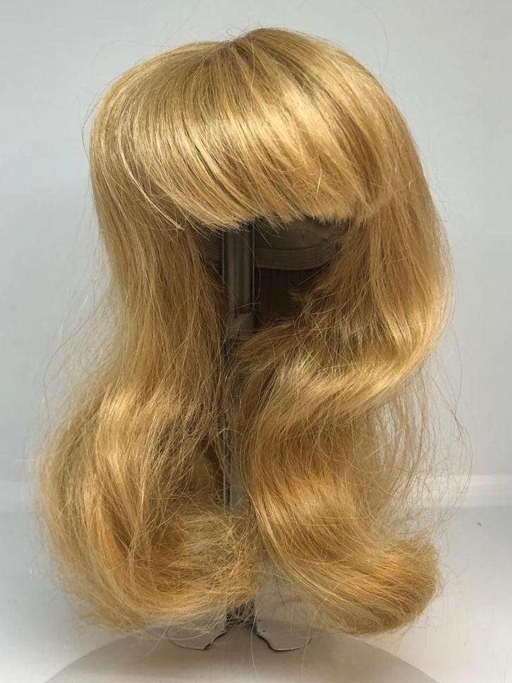 Pruik voor een pop, poppenpruik omtrek 29-31 cm, Verzamelen, Poppen, Zo goed als nieuw, Accessoires, Verzenden