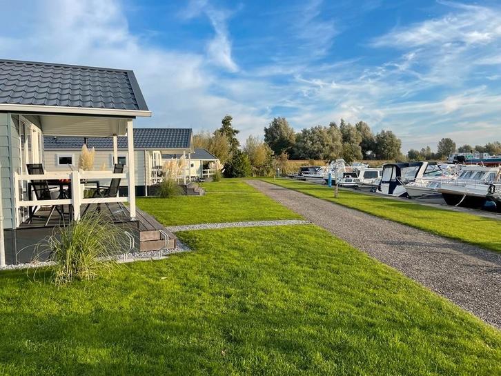 Chalet aan de jachthaven in Friesland, Vakantie, Vakantiehuizen | Nederland, Friesland, Chalet, Bungalow of Caravan, Overige, 1 slaapkamer