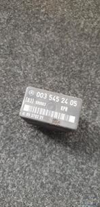 Brandstofpomp relais Mercedes 260SE 300SE 0035452405 origine, Info@fabrikant.eu, Fabrikantstraat 1
1000 AA  Amsterdam, NL, Mercedes-Benz