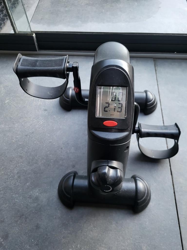 Compacte Stoelfiets - Ideaal voor Thuisrevalidatie, Sport en Fitness, Ophalen, Kunststof, Zo goed als nieuw, Stoelfiets