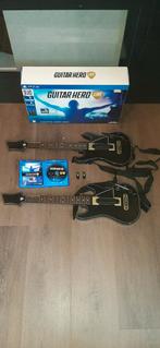Guitar Hero Live PS4 - Compleet met 2 gitaren!, Ophalen, Gebruikt, Met 2 controllers, Original