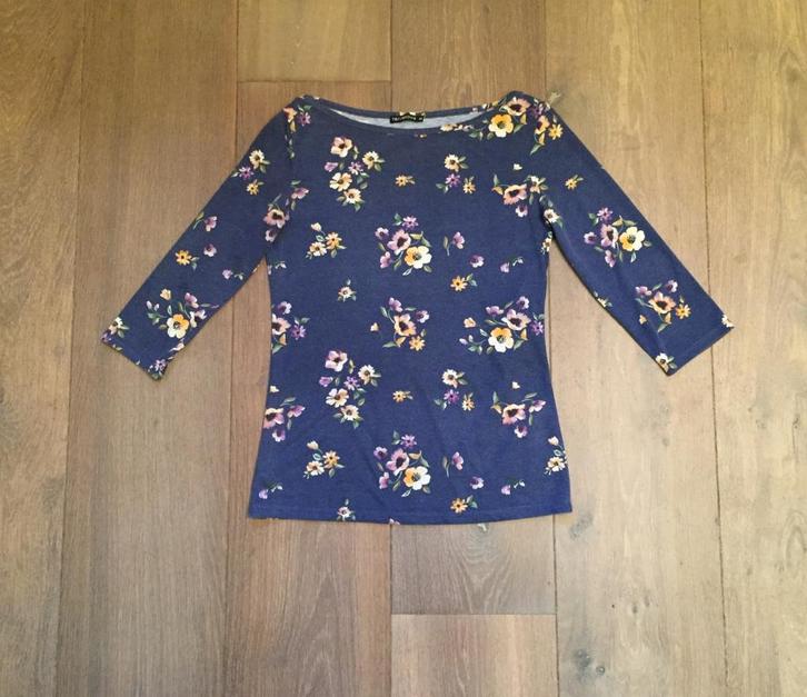 Blauw gebloemd T-shirtje met 3/4 mouwtje Terranova; mt 36/38, Kleding | Dames, T-shirts, Gedragen, Maat 36 (S), Blauw, Lange mouw