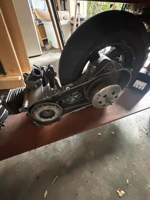 Zip 2t blok, Fietsen en Brommers, Brommeronderdelen | Scooters, Ophalen of Verzenden