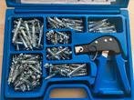 Holle wand pluggenset met plugtang, Ophalen, Zo goed als nieuw